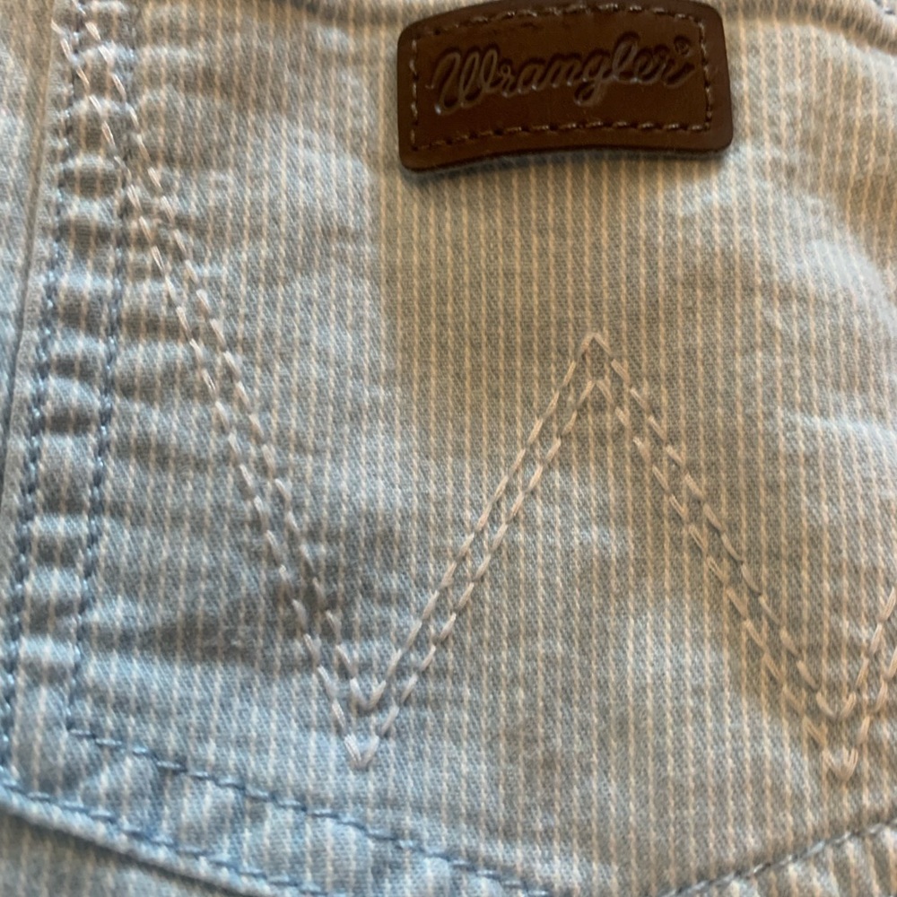 Wrangler Girl 3 Toddler Denim Overall Pants.        2367 - Picture 4 of 9